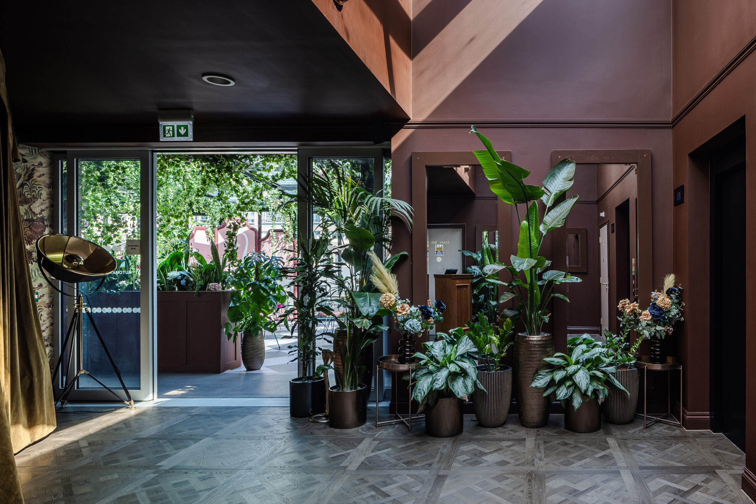 House of Gods - hotel - Canary Wharf London